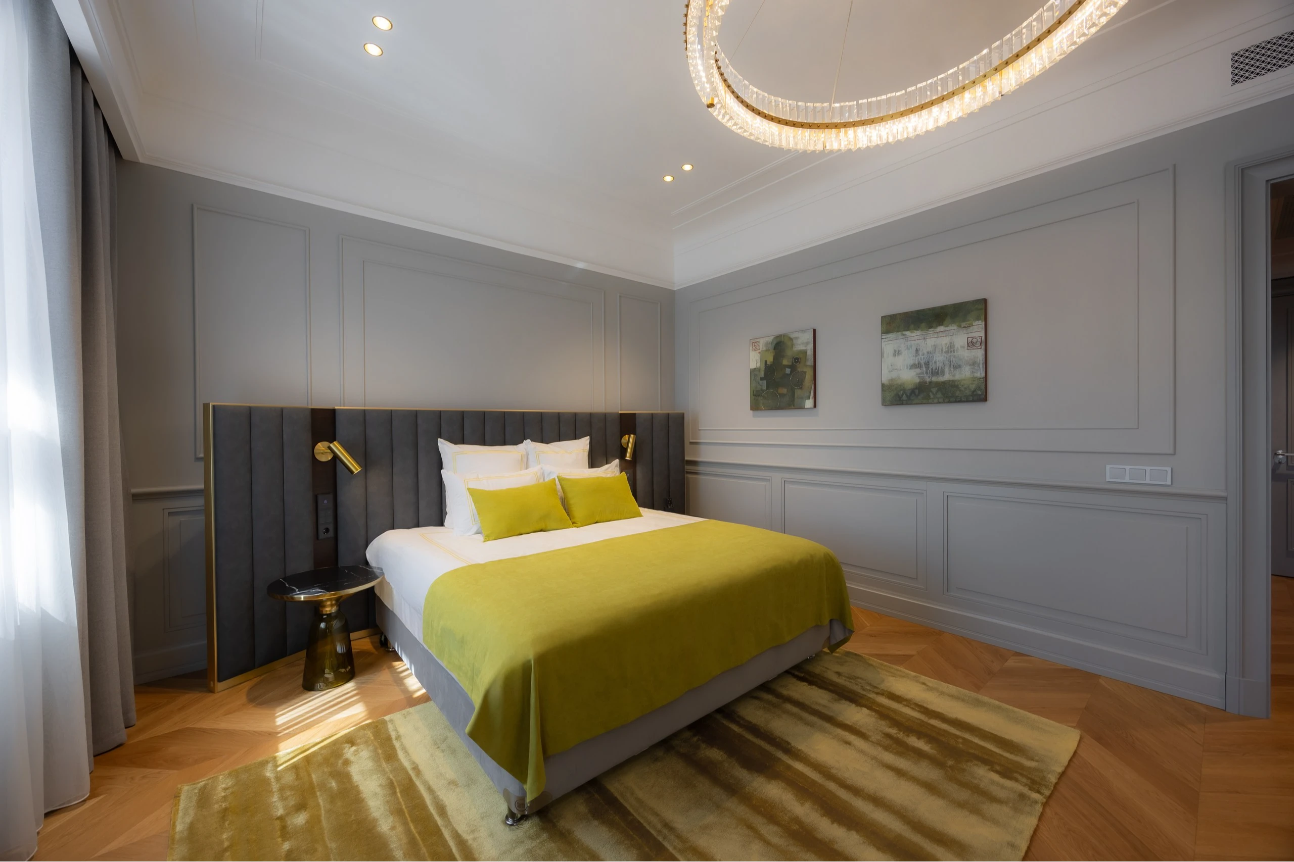 Делюкс с видом на Кремль, адаптированный для гостей с ограниченными возможностями